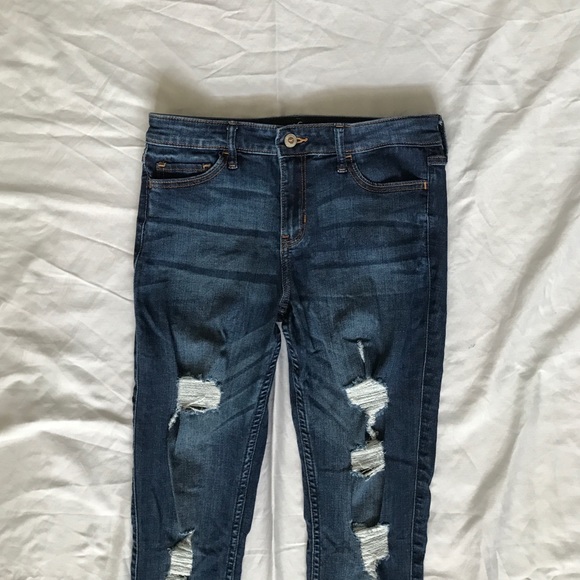 Hollister Mid-Rise Super Skinny Navy Ripped Jeans - Picture 2 of 8